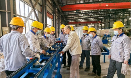 People as the Foundation: Jiangsu Haizhongzhou Shipbuilding Co., Ltd.'s "Mentorship" System Fosters Growth of Young Employees
