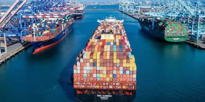 New routes are proliferating! Shipping giants are "fleeing" the main lanes.