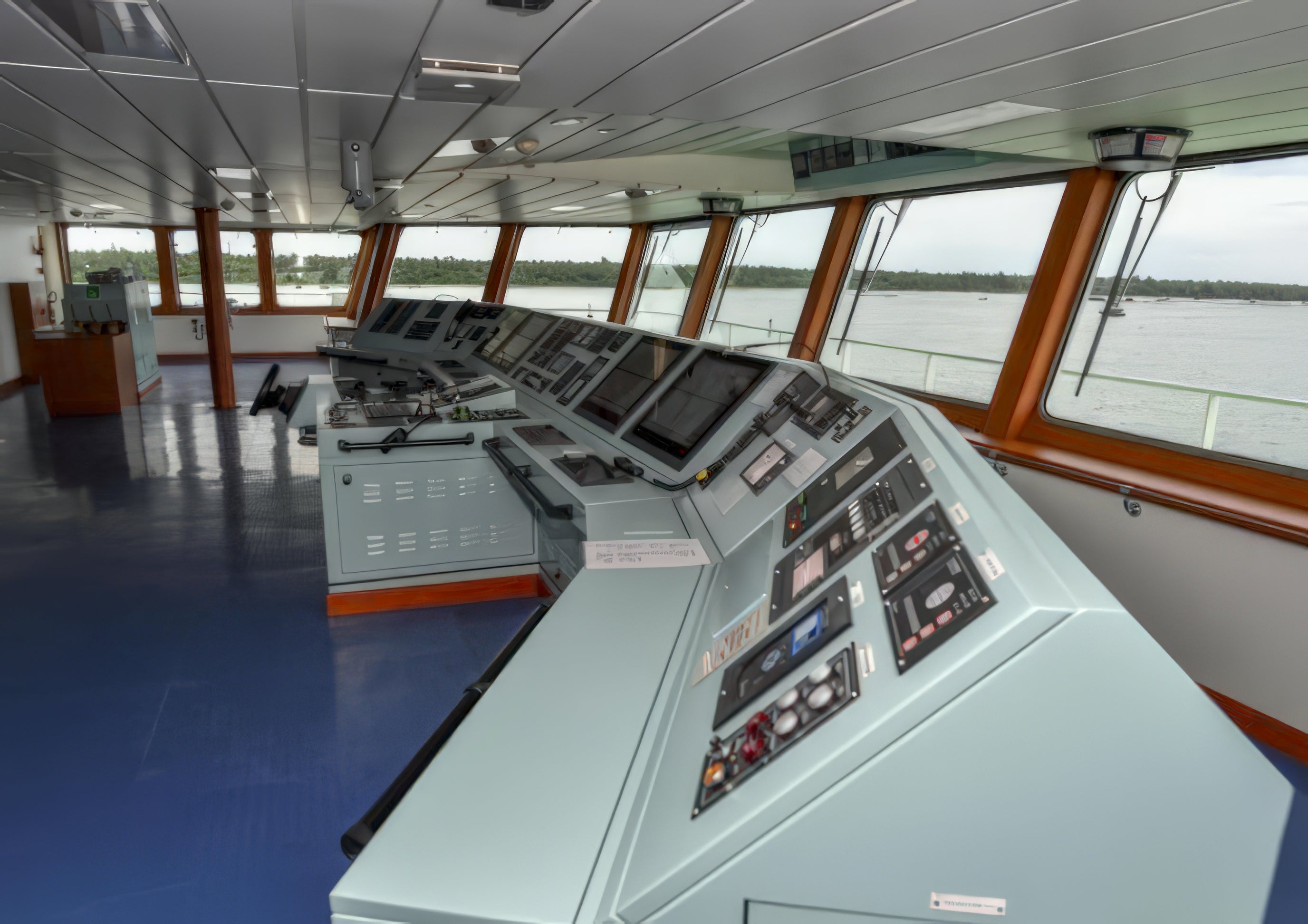 PORTE-CONTENEURS DE 688 EVP