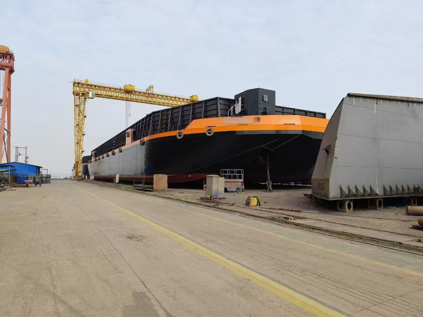 BIG CAPACITY HOPPER DREDGER WITH BIG POWER FROM CHINA FAMOUS MANUFACTURER