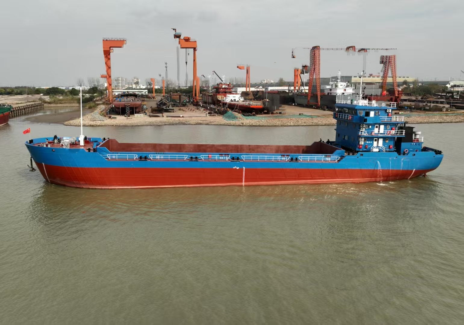 2200m³ Split Hopper Barge