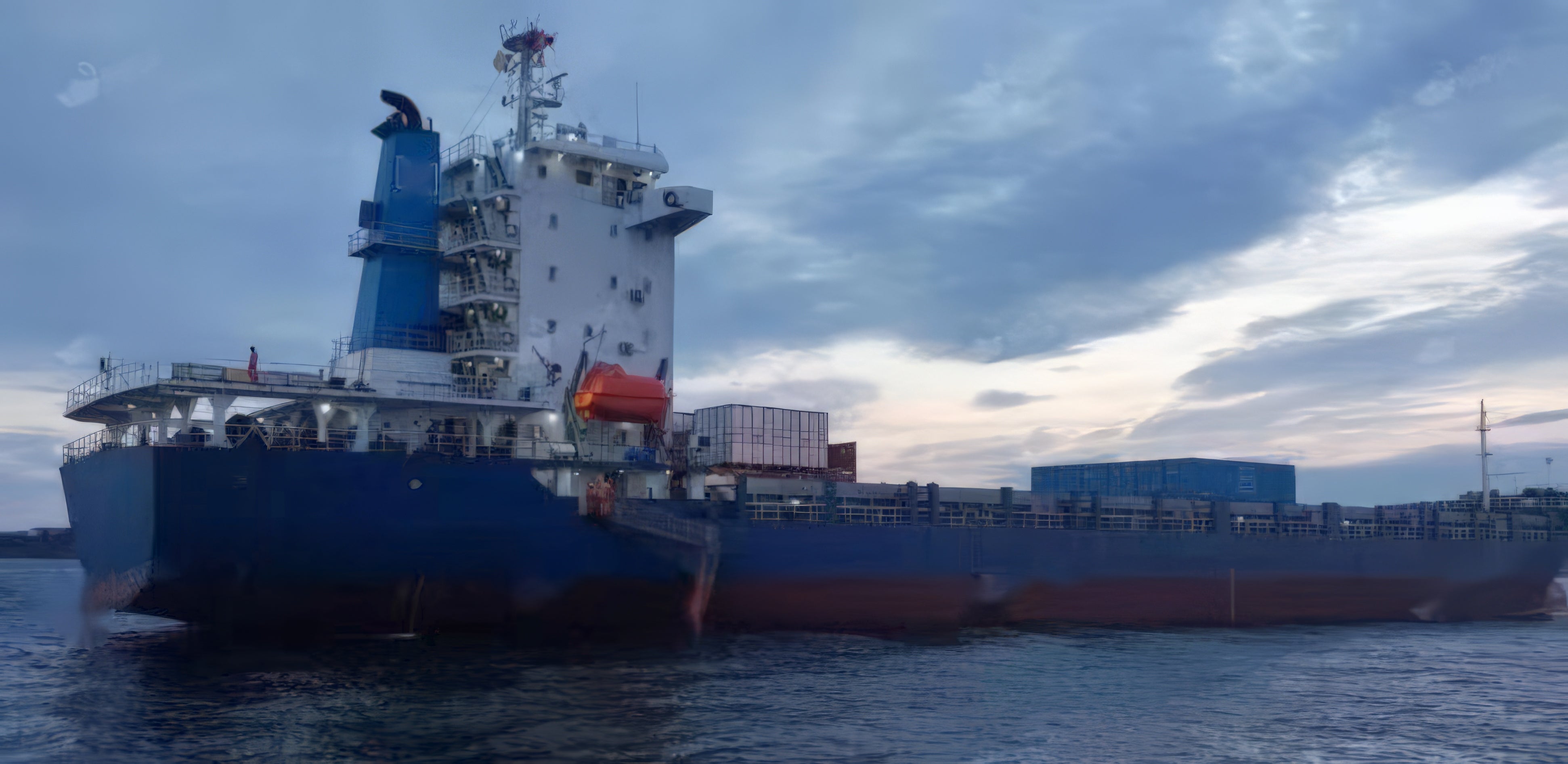 PORTE-CONTENEURS DE 688 EVP