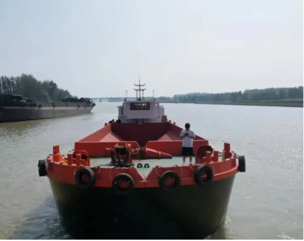 300T Self- Propelled Split Hopper Barge