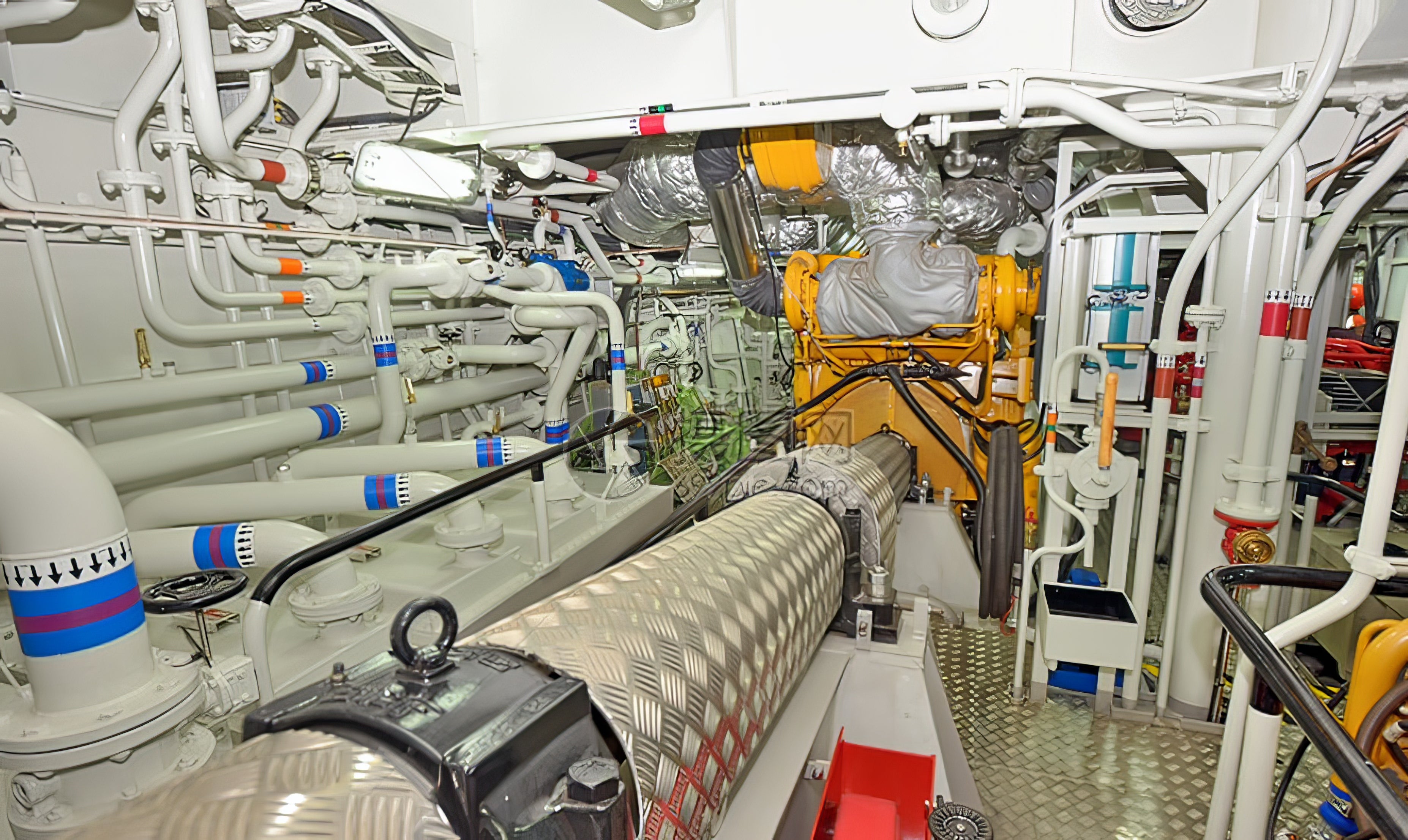 28 METER LEISURE FISHING BOAT