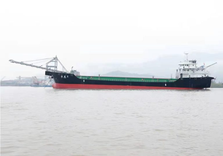HIGH QUALITY VESSELS SELF-SUCTION AND SELF-DISCHARGE SAND SHIP FROM CHINA
