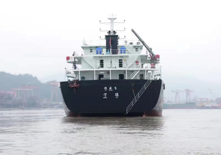 HIGH QUALITY VESSELS SELF-SUCTION AND SELF-DISCHARGE SAND SHIP FROM CHINA FAMOUS MANUFACTURER
