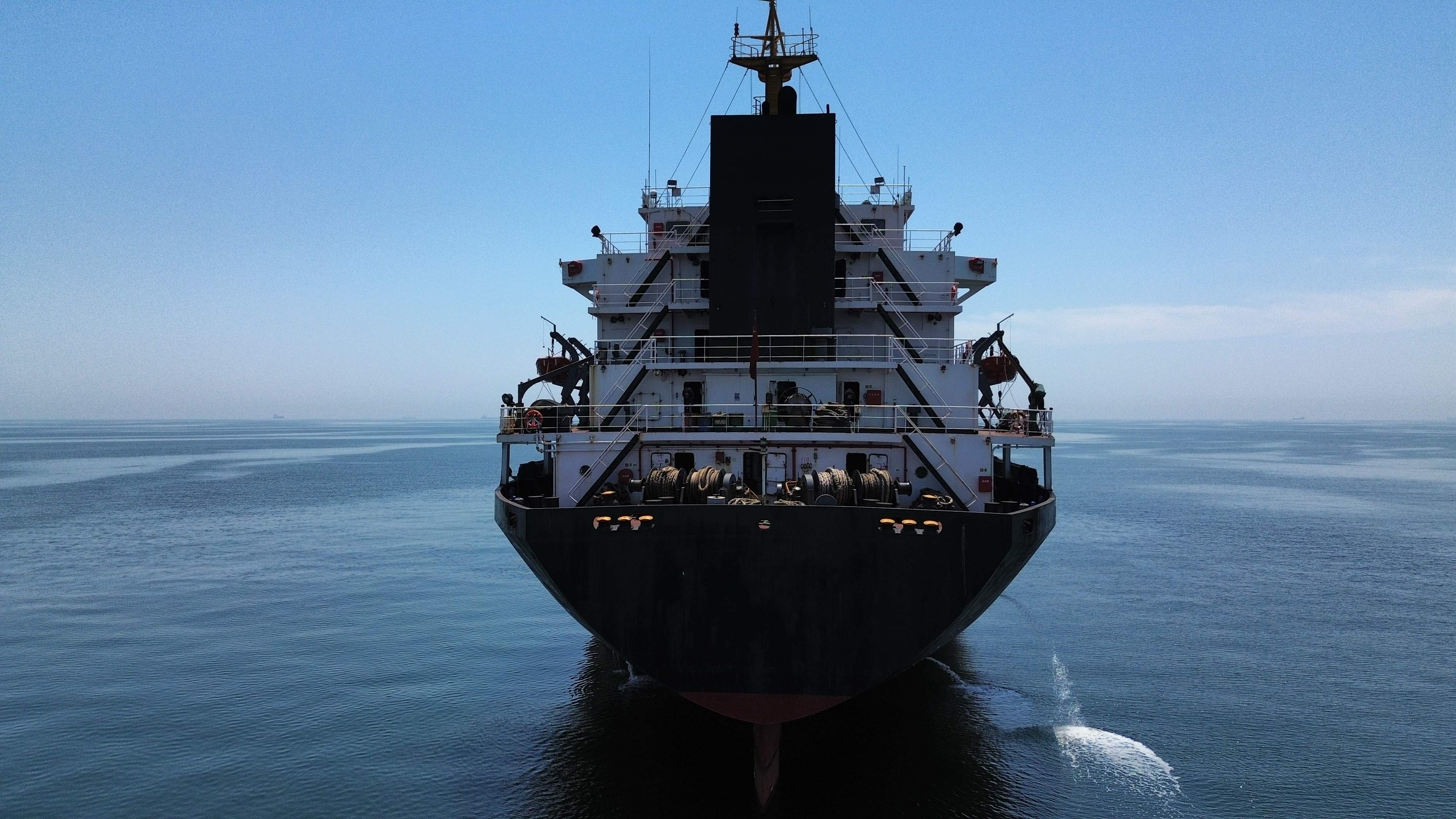 2550T MULTI-PURPOSE BULK CARRIER WITH BIG POWER